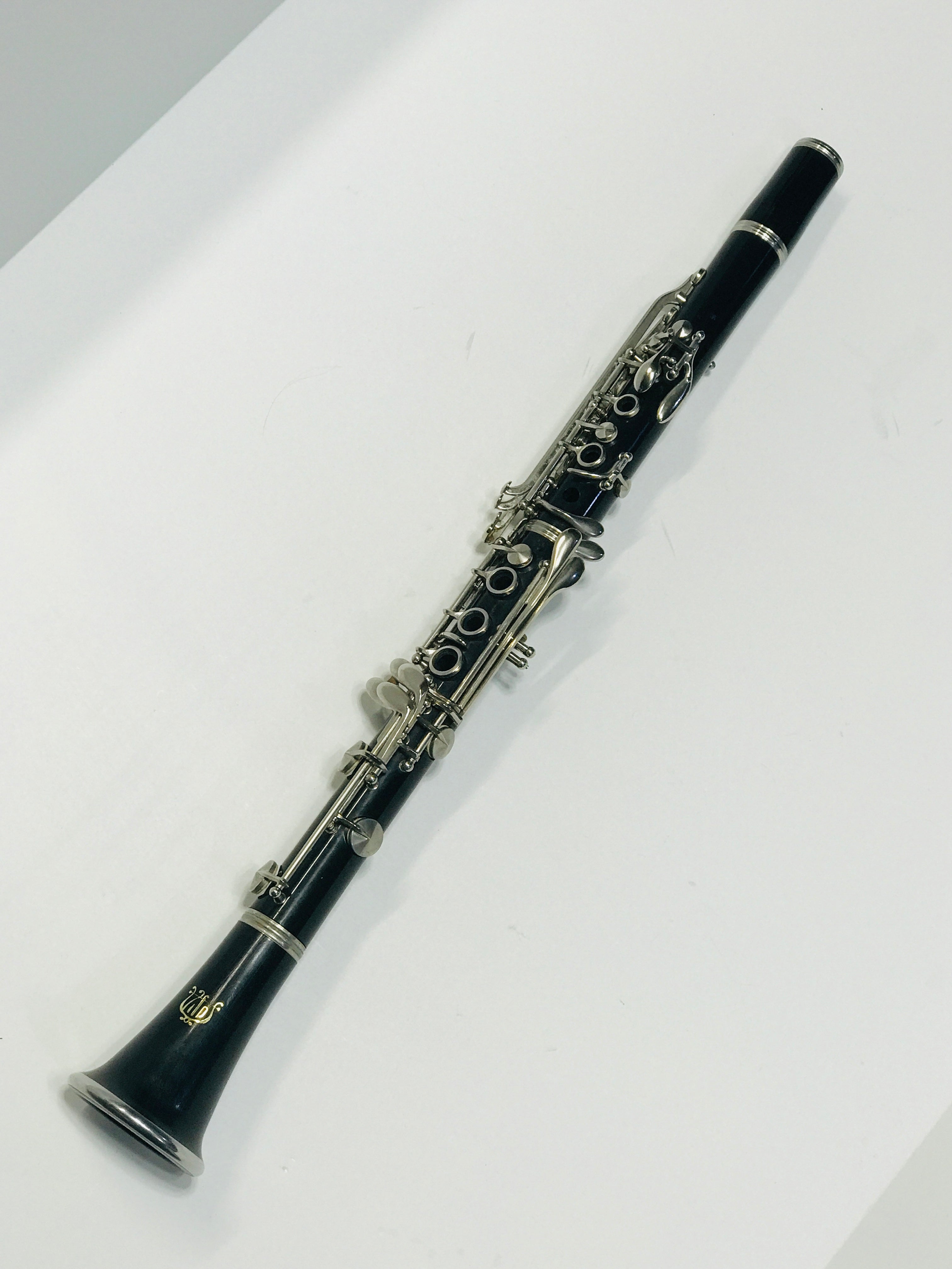 VITO Clarinet Plastic body good pads recently serviced plays well USED